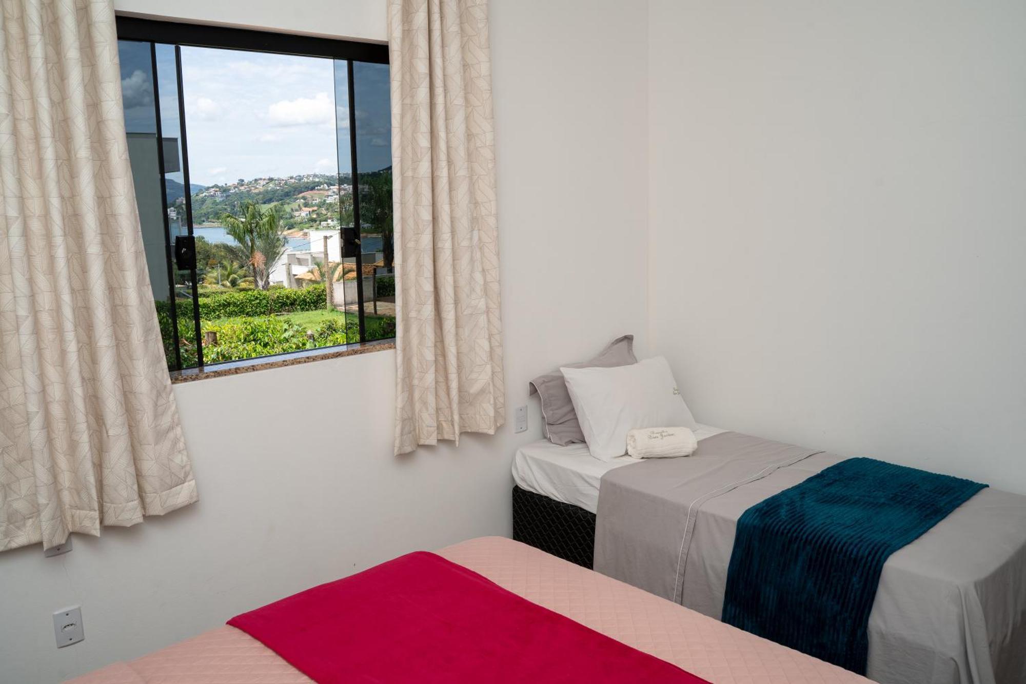 Capitólio Casa Com Piscina Vista Para Lago, 03 Quartos Confortaveis מראה חיצוני תמונה