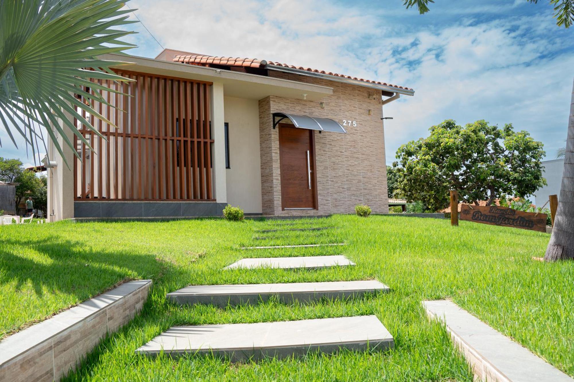 Capitólio Casa Com Piscina Vista Para Lago, 03 Quartos Confortaveis מראה חיצוני תמונה