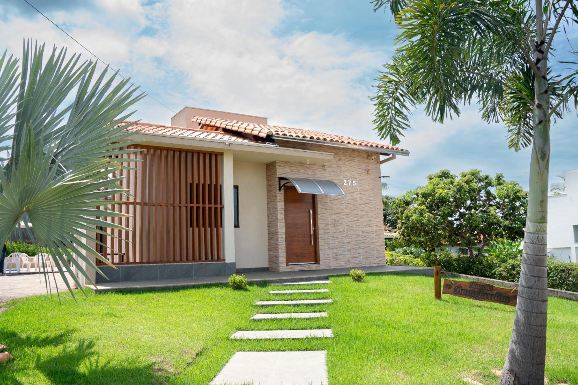Capitólio Casa Com Piscina Vista Para Lago, 03 Quartos Confortaveis מראה חיצוני תמונה